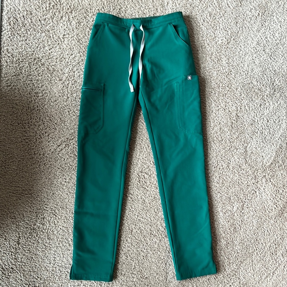 Figs Yola Skinny Scrub Pants